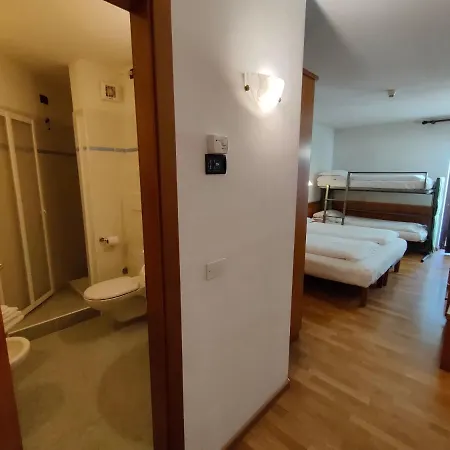 Denny Otel