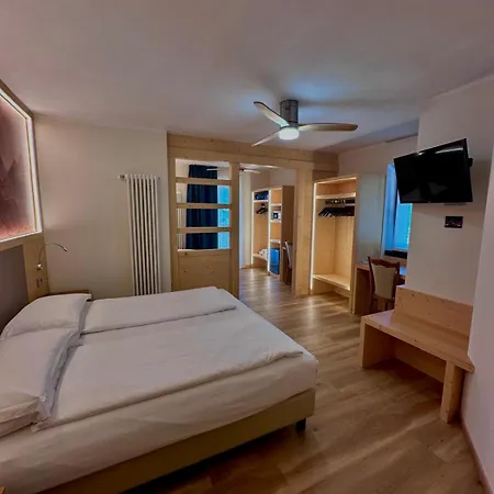 Denny Hotel 3*