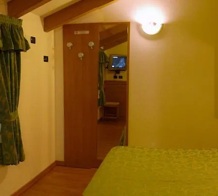 Otel Denny 3*